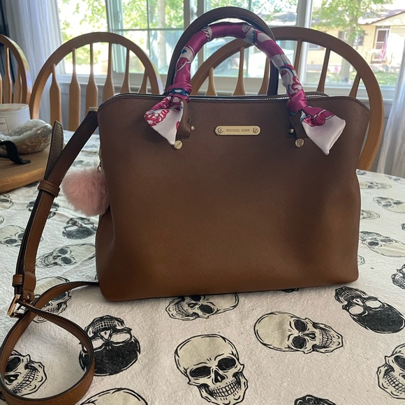 Michael Kors crossbody bag - Picture 1 of 16